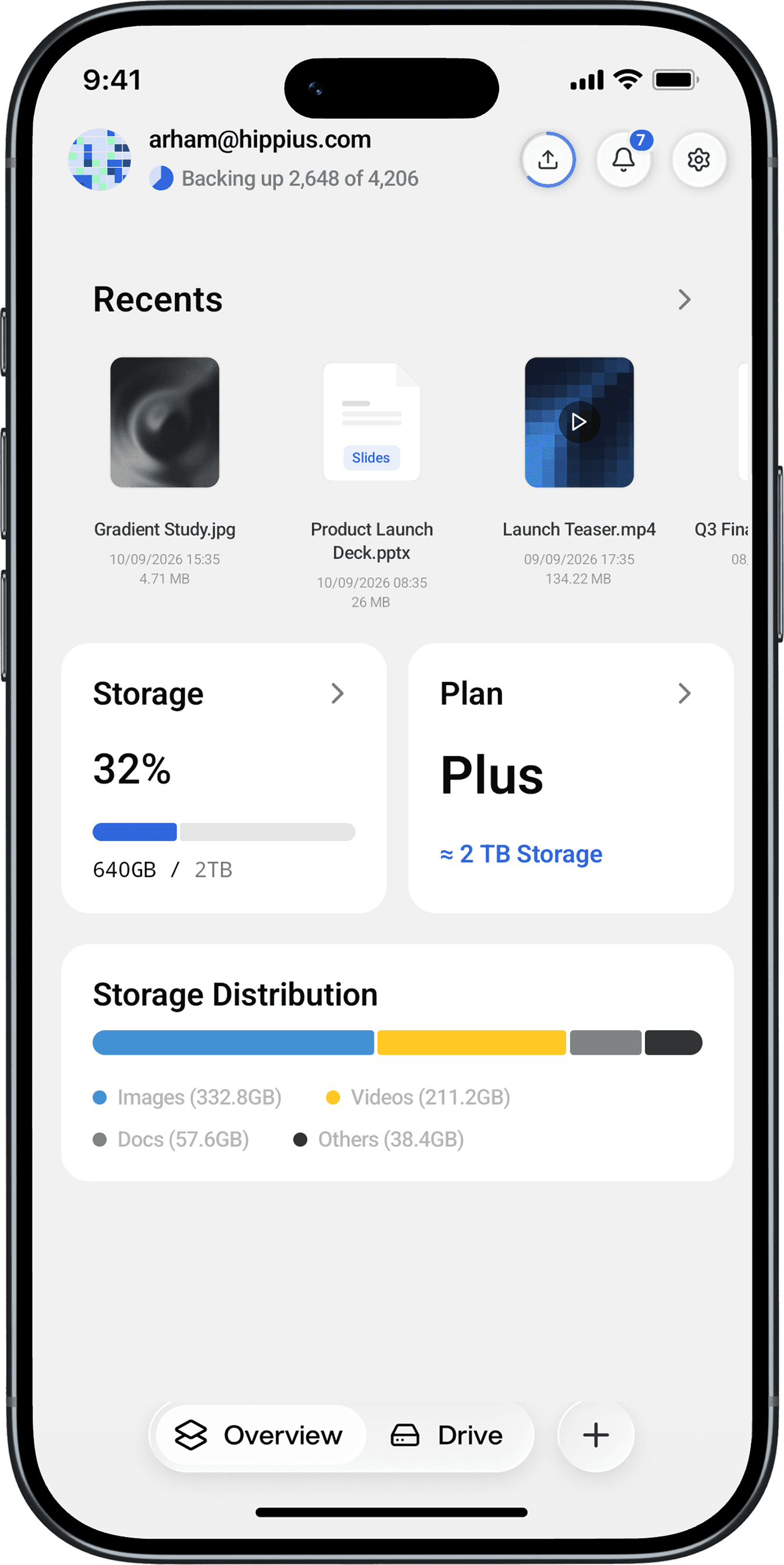 The Hippius mobile app showing storage and plan usage